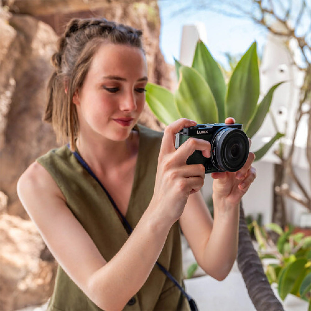 Panasonic Lumix S 26mm F8 pancake obiettivo L-Mount full frame ultracompatto per street e viaggio