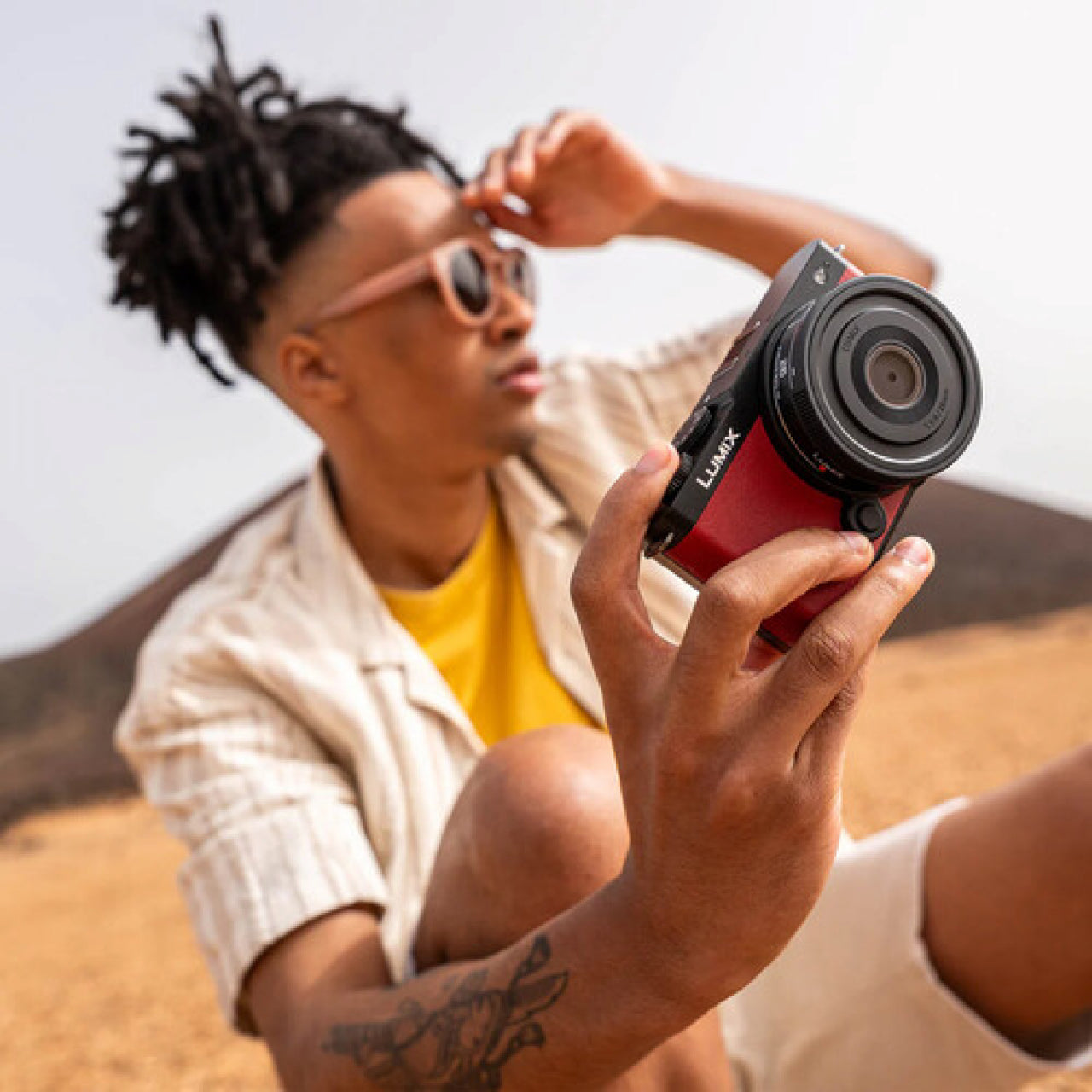 Panasonic Lumix S 26mm F8 pancake obiettivo L-Mount full frame ultracompatto per street e viaggio