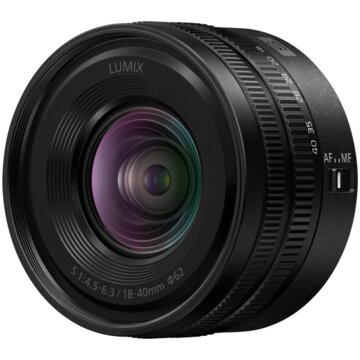 Panasonic Lumix S5D kit con obiettivo 18–40mm F4.5–6.3 mirrorless full frame 24 MP L-Mount 4K 5.9K video