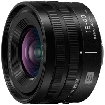 Panasonic Lumix S5D kit con obiettivo 18–40mm F4.5–6.3 mirrorless full frame 24 MP L-Mount 4K 5.9K video