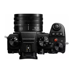 Panasonic Lumix S5D kit con obiettivo 18–40mm F4.5–6.3 mirrorless full frame 24 MP L-Mount 4K 5.9K video