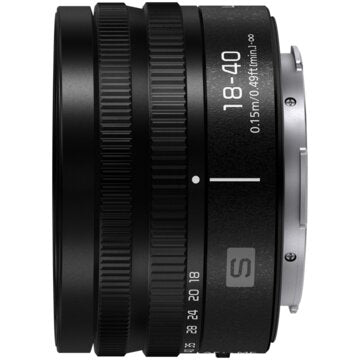 Panasonic Lumix S5D kit con obiettivo 18–40mm F4.5–6.3 mirrorless full frame 24 MP L-Mount 4K 5.9K video
