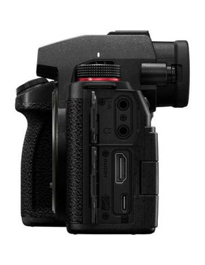 Panasonic Lumix S5 MII con obiettivo 24–105mm F4 Macro O.I.S. mirrorless full frame 24 MP L-Mount 6K