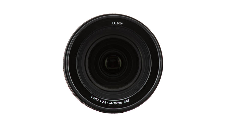 Panasonic Lumix S PRO 24–70mm F2.8 obiettivo zoom standard L-Mount full frame serie PRO con qualità ottica Leica