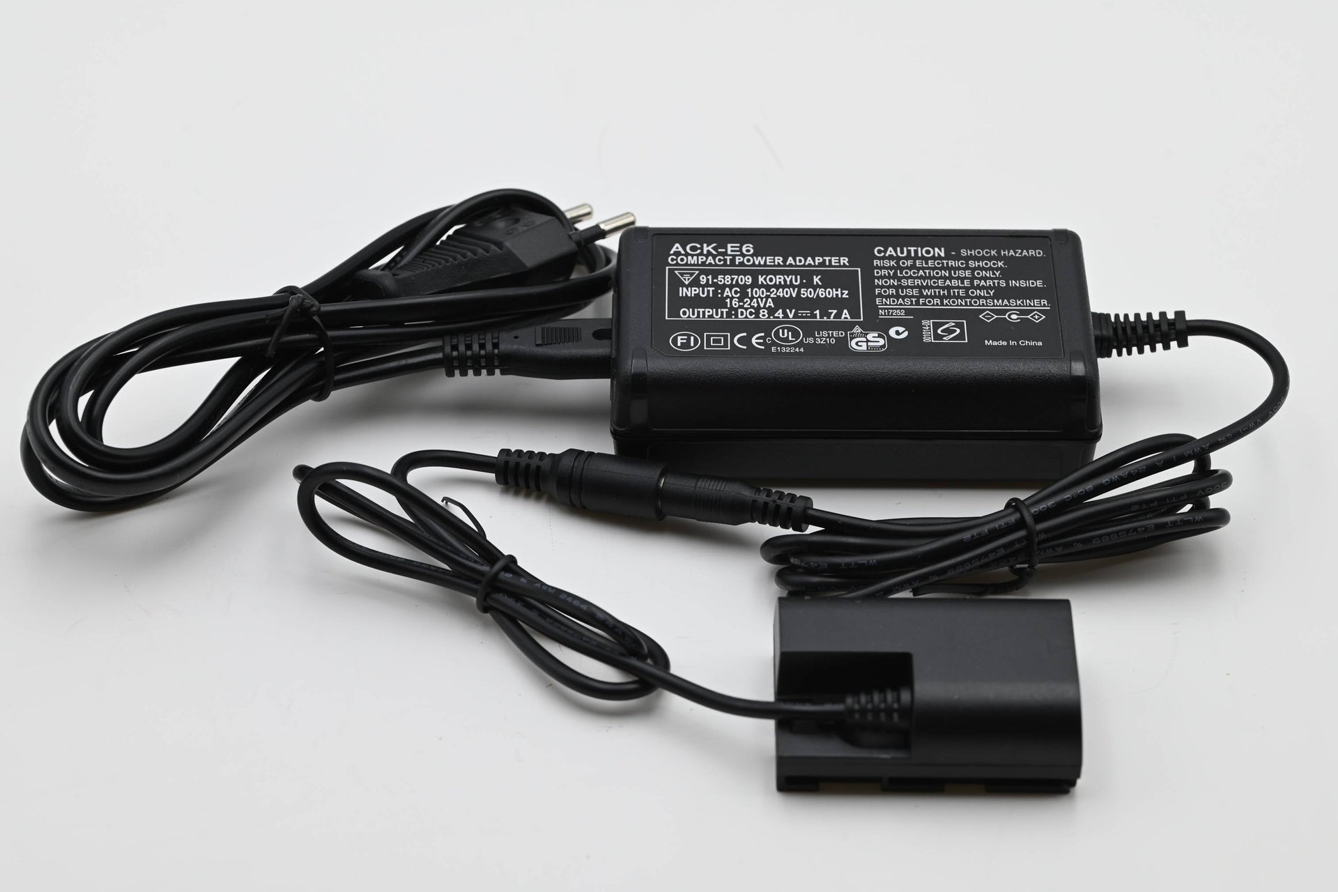 Take TK-ACK-E6 Kit di Alimentazione AC ACK-E6 per Canon EOS 5D Mark II, 5D Mark III, 7D/70D e 6D/60D