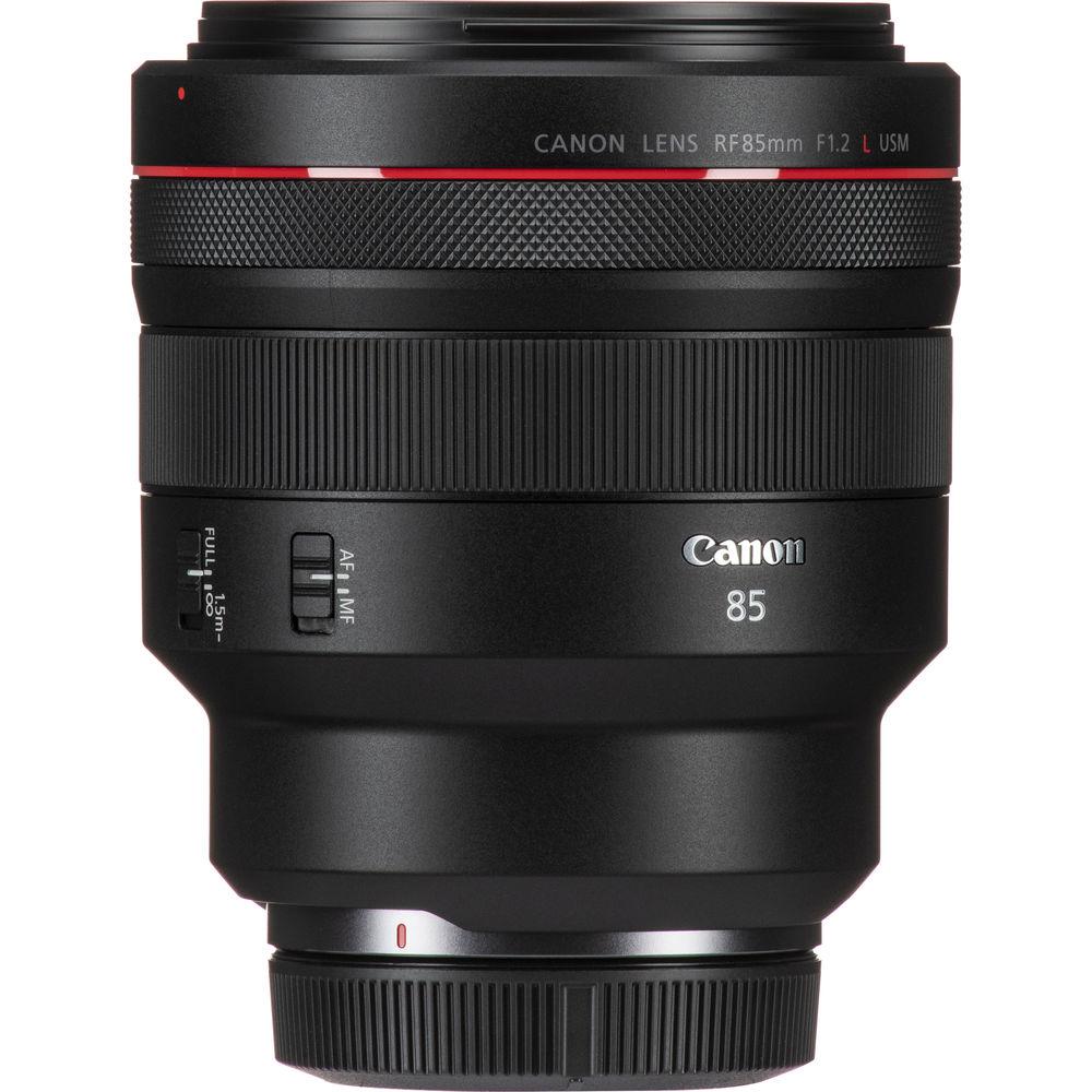 Lato dei comandi del Canon RF 85mm F1.2 L USM: il selettore AF/MF e il limitatore di messa a fuoco che esclude la parte più vicina, con la scritta Canon 85 sul barilotto