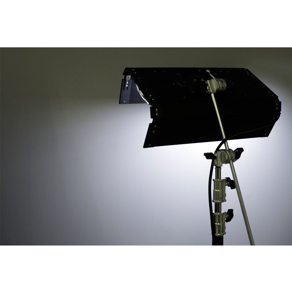 [Noleggio] Take TK-KF2 Faro Illuminatore per 4xLampade Fluorescenti 60cm con Ballast Tipo Kino Flo