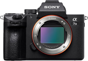 Sony Alpha A7 Mark III Kit FE 28-70mm OSS mirrorless full frame