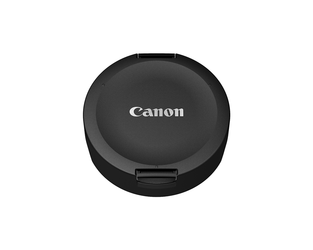 Copriobiettivo a scatto del Canon RF 7-14mm F2.8-3.5 L Fisheye STM, tondo e nero con il logo Canon, che si aggancia sopra il paraluce