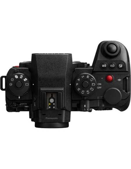 Panasonic Lumix S1 MII con obiettivo Lumix S 24–105 mm F4 Macro O.I.S. mirrorless full frame L-Mount 24 MP 6K