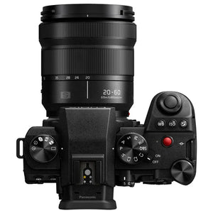 Panasonic Lumix S5 MII con obiettivo Lumix S 20–60mm F3.5–5.6 mirrorless full frame 24 MP L-Mount 6K