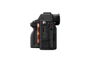 Sony Alpha A7 IV – fotocamera mirrorless full frame 33 MP professionale per foto e video