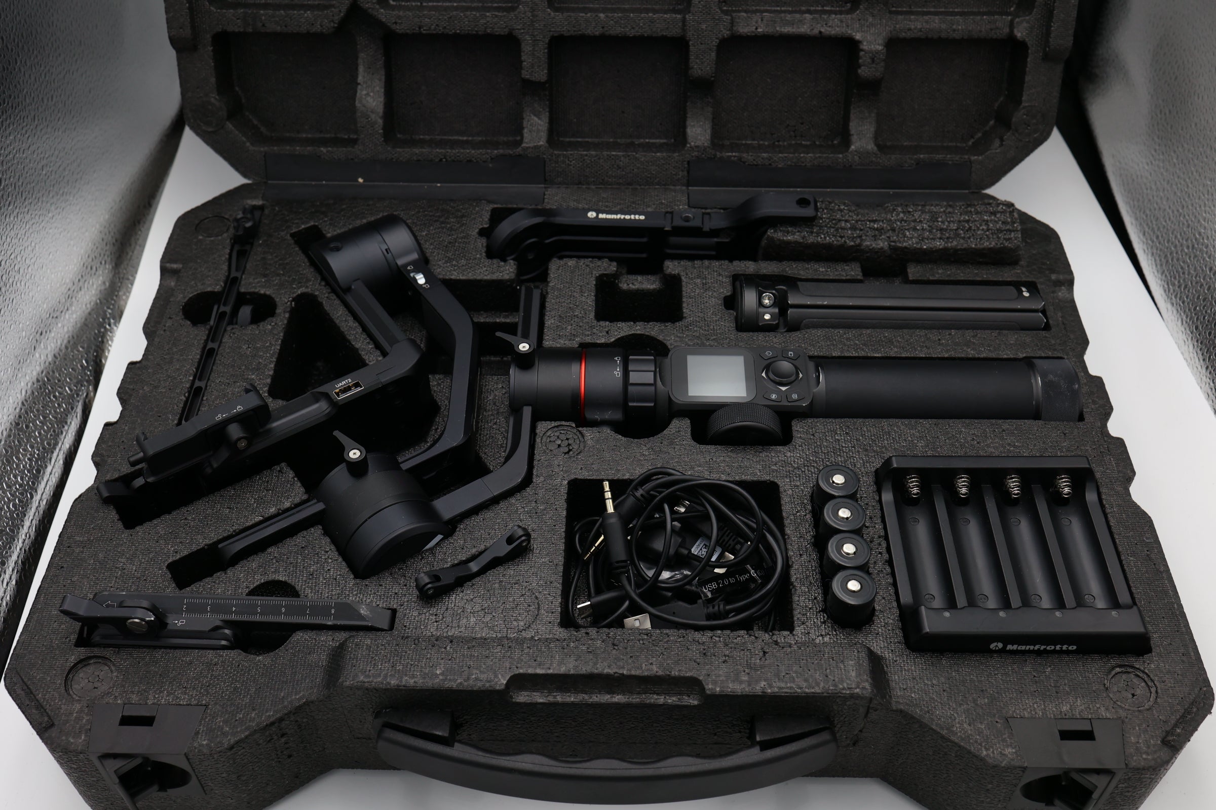 Manfrotto MVG460 usato con valigia rigida