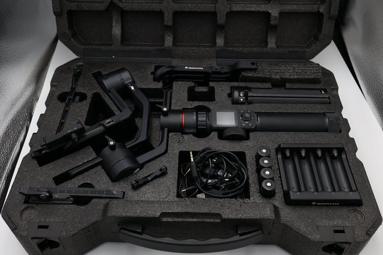 Manfrotto MVG460 usato con valigia rigida