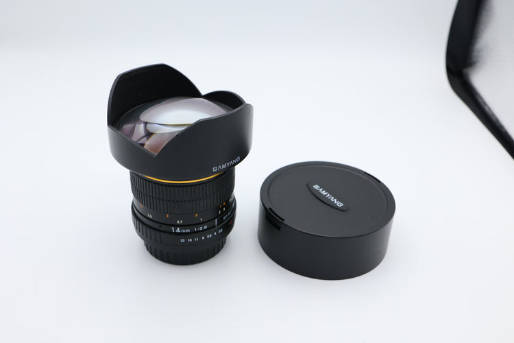 Samyang 14mm f/2.8 ED AS IF UMC per Sony E usato