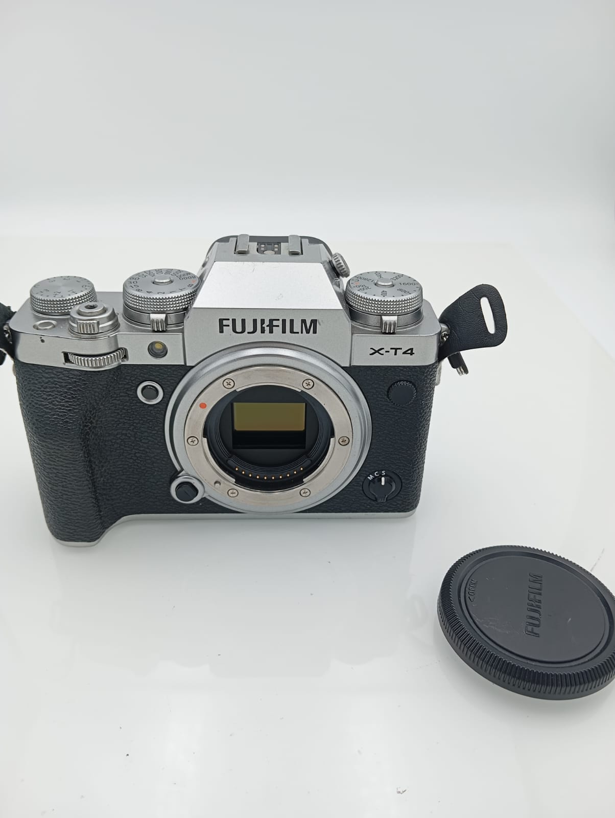 [usato] Fujifilm X-T4 Silver 16596 scatti