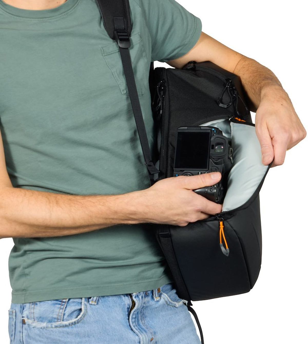 Lowepro Fastpack BP 150 AW IV