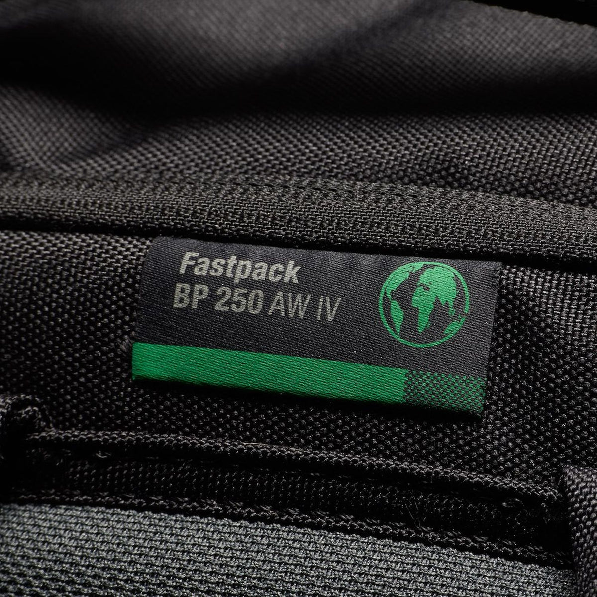 Lowepro Fastpack BP 250 AW IV