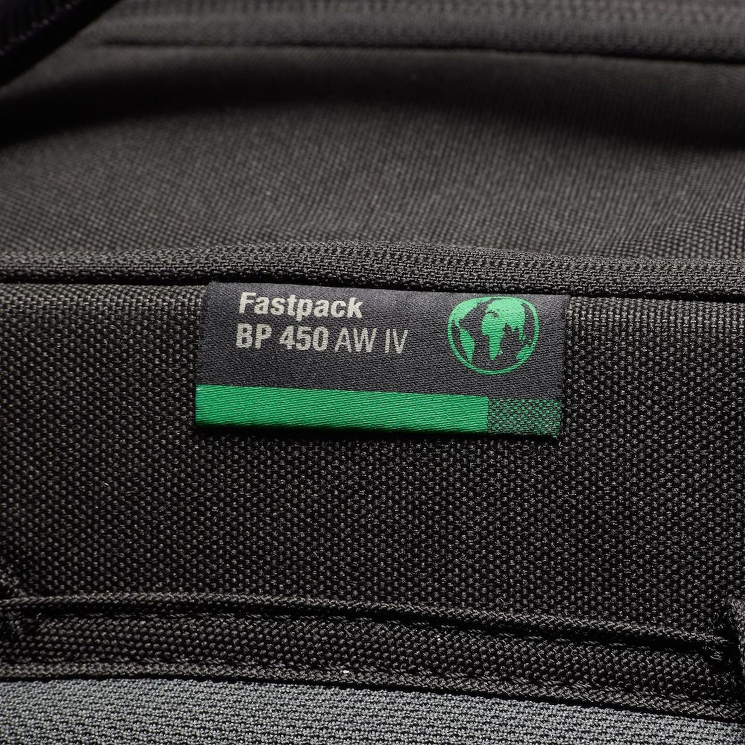 Lowepro Fastpack BP 450 AW IV