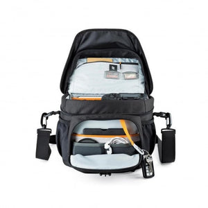 Lowepro Nova 180 AW II black (45525897)