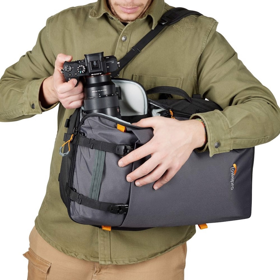 LowePro Trekker Lite BP 250 gray