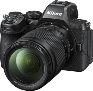 Nikon Z5 + Z 24-200mm f/4.0-6.3 VR (45526628)