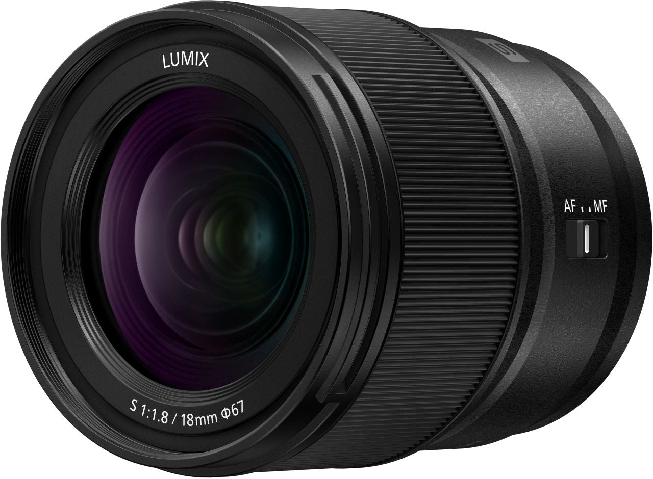 Panasonic DC-S9 black + Lumix S 18mm f/1.8