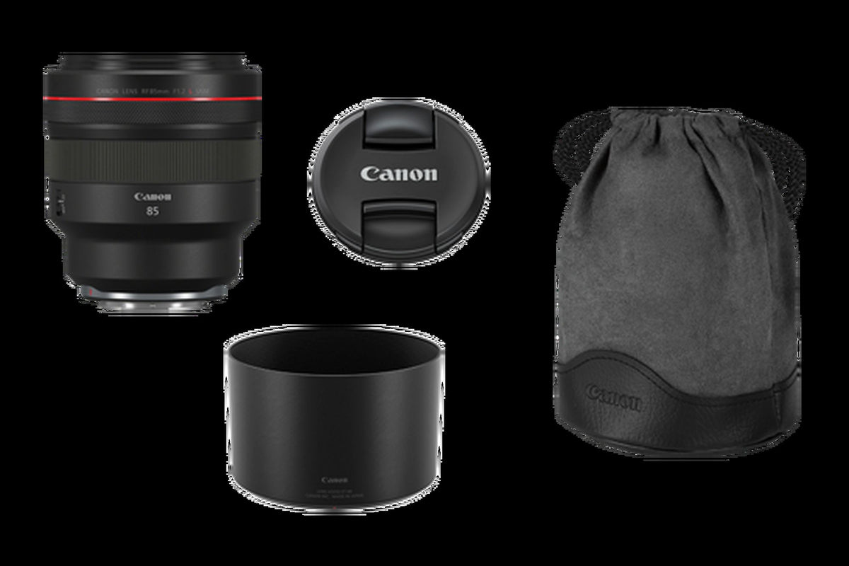 Contenuto della confezione del Canon RF 85mm F1.2 L USM: l'obiettivo, il tappo anteriore E-82 II, il paraluce ET-89 e la custodia morbida
