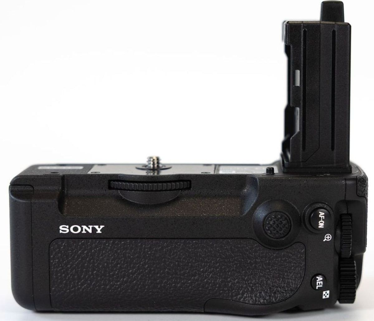 Sony Alpha 7R VI + VG-C6 vertical battery grip