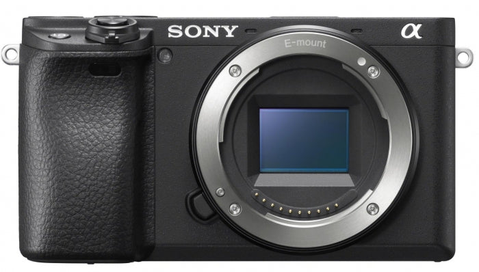 Sony Alpha ILCE-6400 + SEL 18-200mm f3.5-6.3 OSS LE