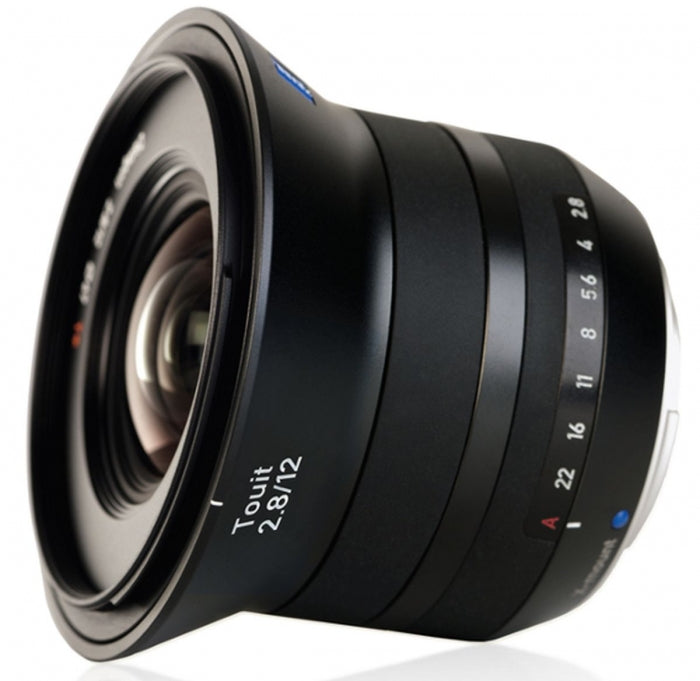 Sony Alpha ILCE-6700 + ZEISS Touit 12mm f/2.8
