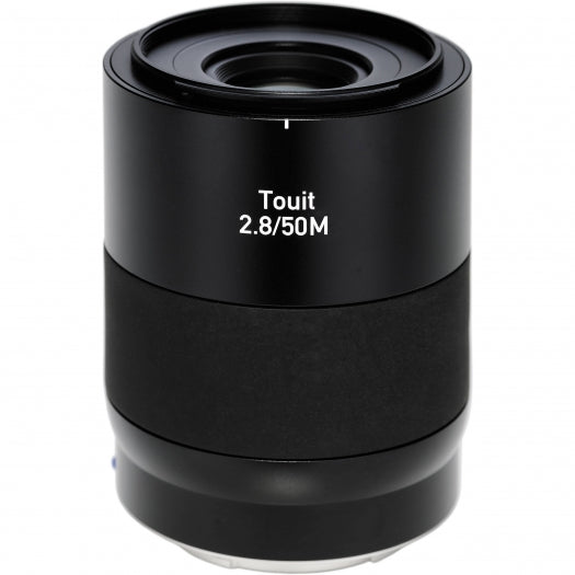 Sony Alpha ILCE-6700 + ZEISS Touit 50mm f/2.8