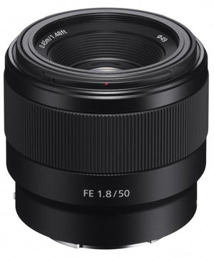 Sony Alpha ILCE-7 III (ILCE7M3) + FE 50mm f/1.8 Prime
