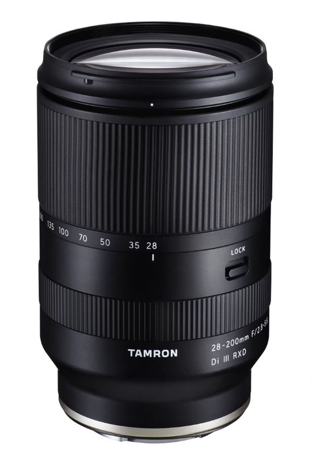 Obiettivo Tamron 28-200mm f/2.8-5.6 Di III RXD per Sony E con la scala delle focali e l'interruttore LOCK